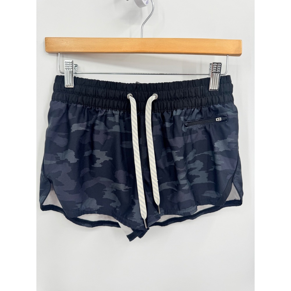 Vuori Clementine Shorts Women Small Black Camo Athletic Running Lined VW304